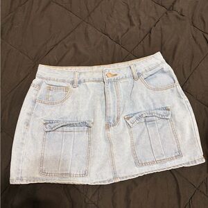 SHEIN Light Wash Denim Mini Skirt